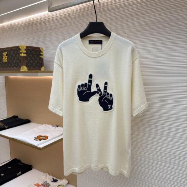 LOUIS VUITTON 字母手勢拼色刺繡針織短袖(BJ7YUS)